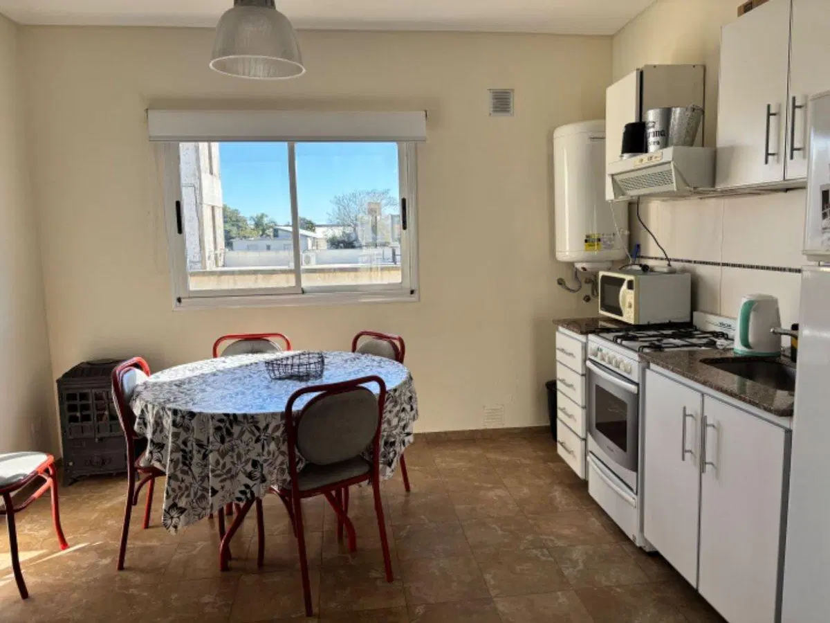 DEPARTAMENTO VENTA PINAMAR, 2 AMBIENTES, COCHERA 2