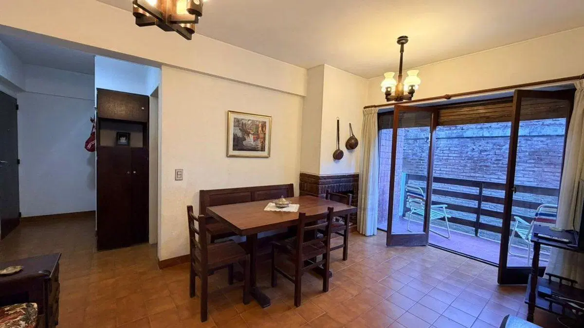 Venta Departamento Pinamar dos cuadras del MAR 4