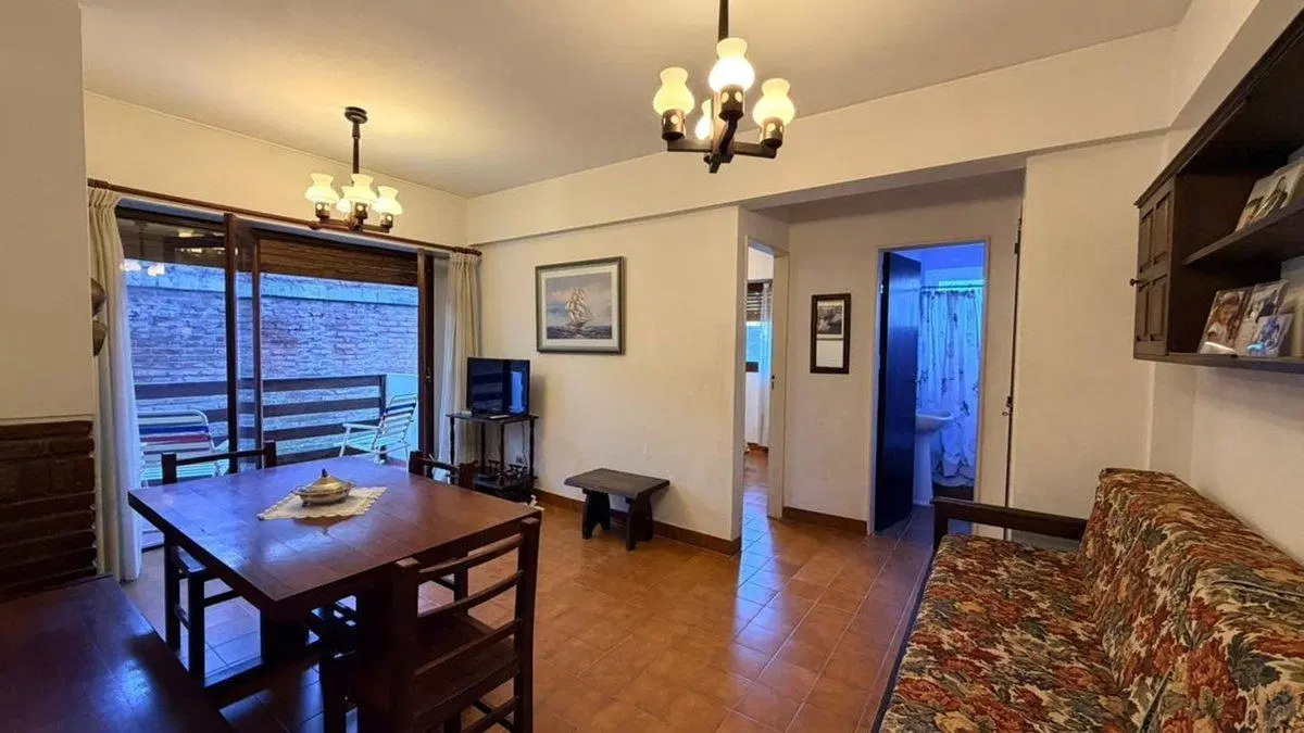 Venta Departamento Pinamar dos cuadras del MAR 2