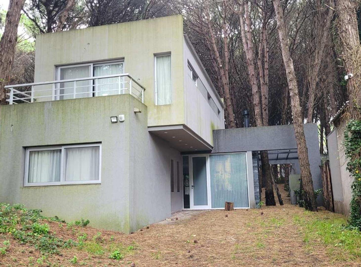 CASA EN VENTA EN MAR AZUL