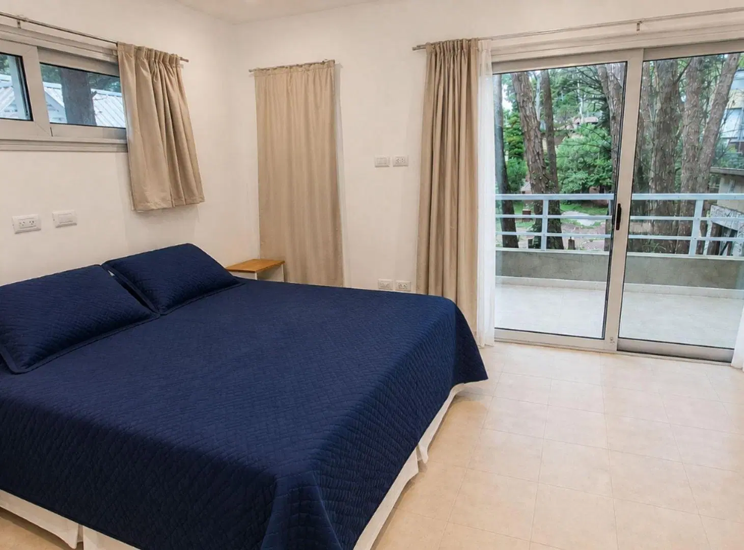 CASA EN VENTA EN MAR AZUL 2