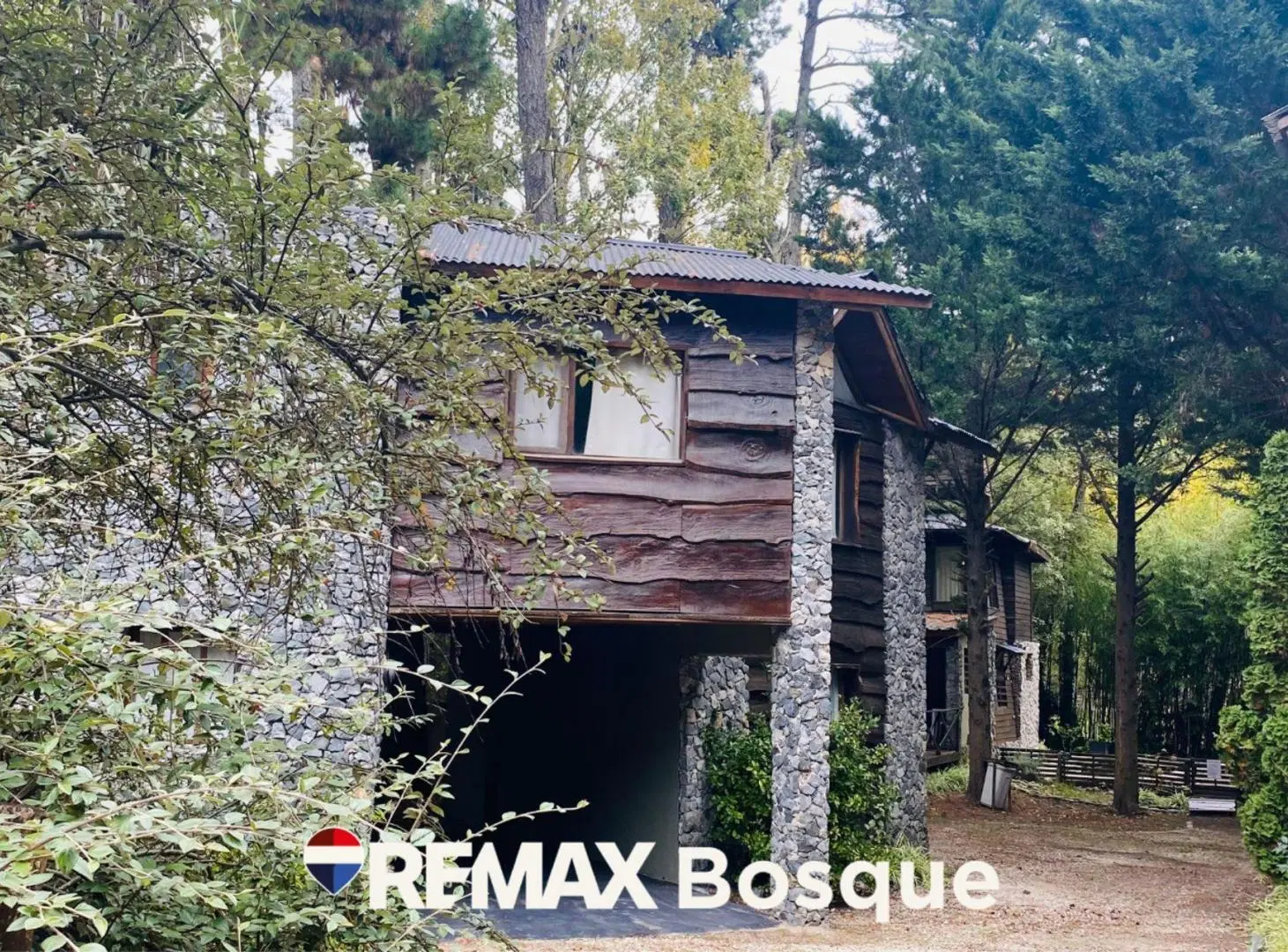 Venta Complejo de 6 cabañas Mar Azul 2