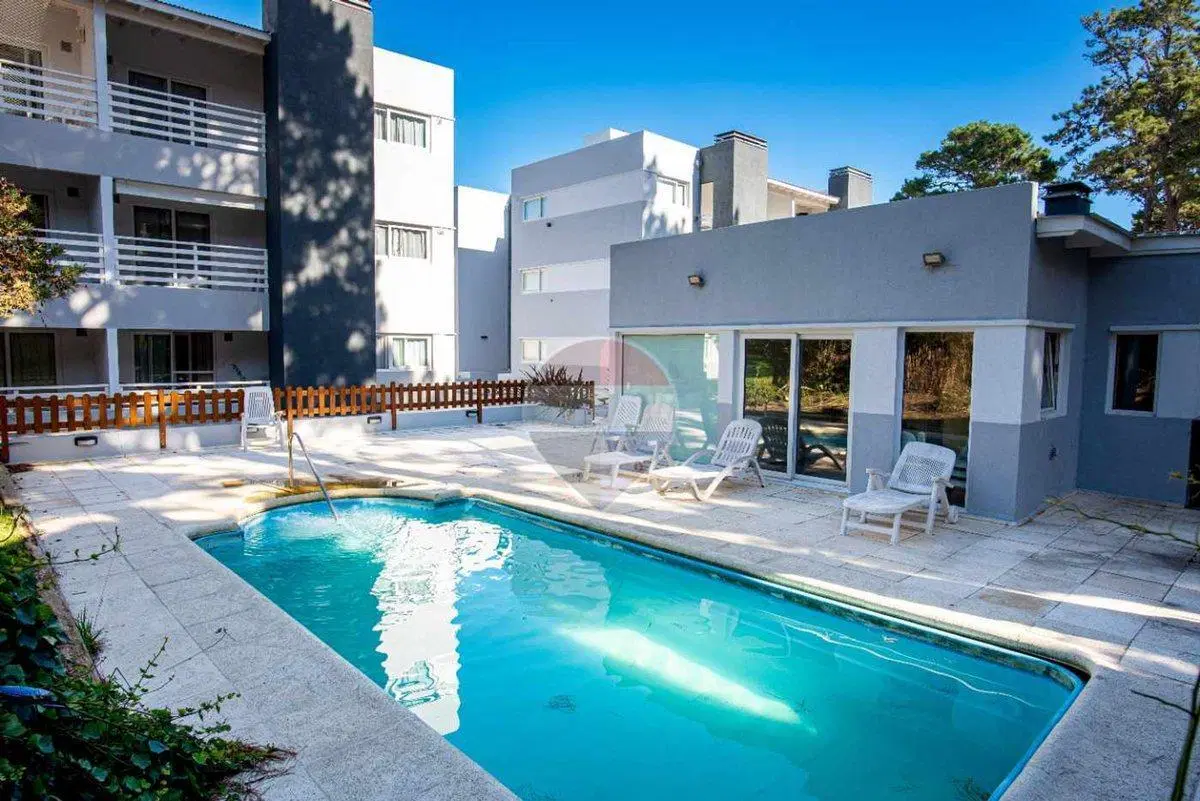 DEPARTAMENTO VENTA PINAMAR 3 AMBIENTES GAS NATURAL 2