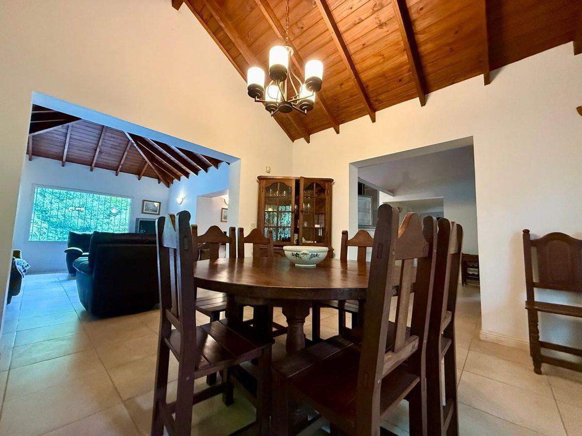 Foto de CASA EN VENTA 6 AMBIENTES PINAMAR CON PISCINA, imagen 4