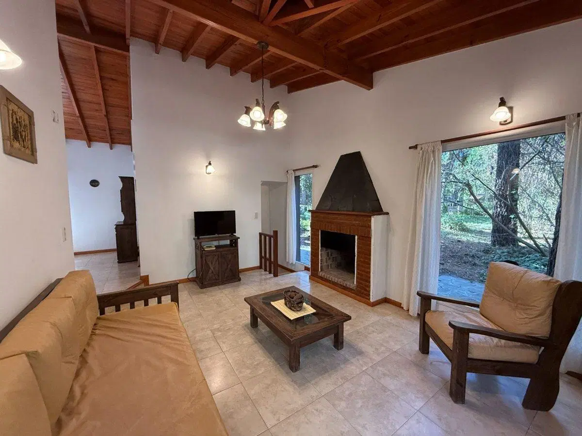 Casa venta Mar Azul 3 ambientes cerca del mar 2