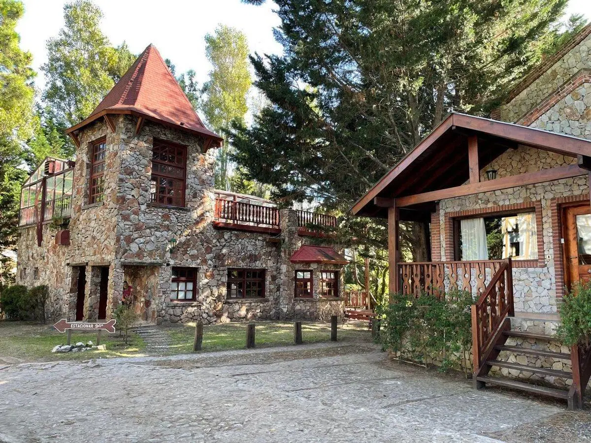 COMPLEJO DE CABAÑAS EN VENTA EN CARILÓ AMENITIES 2