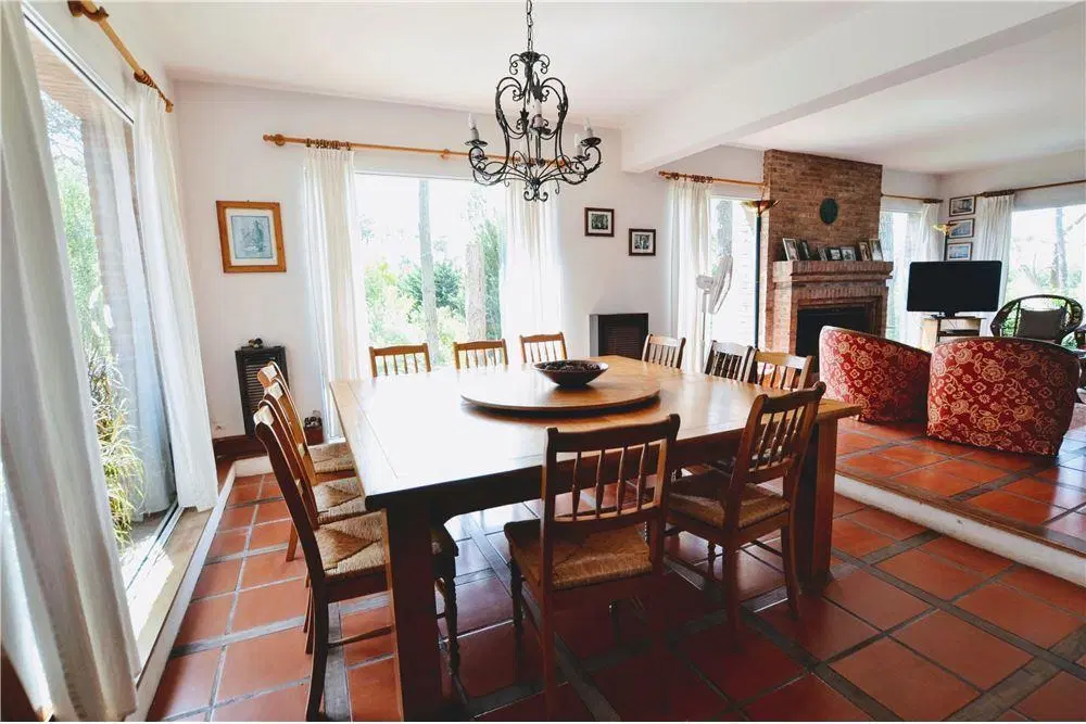 Venta Importante Casa en Carilo 5