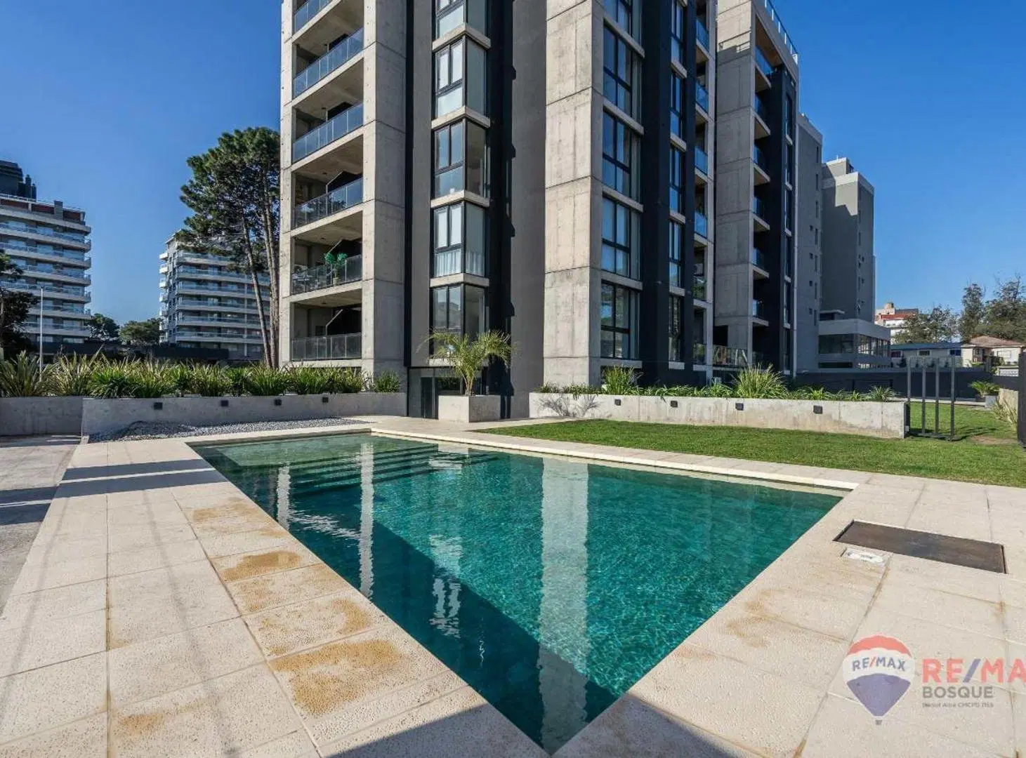 Departamento a la venta a estrenar en Pinamar 2