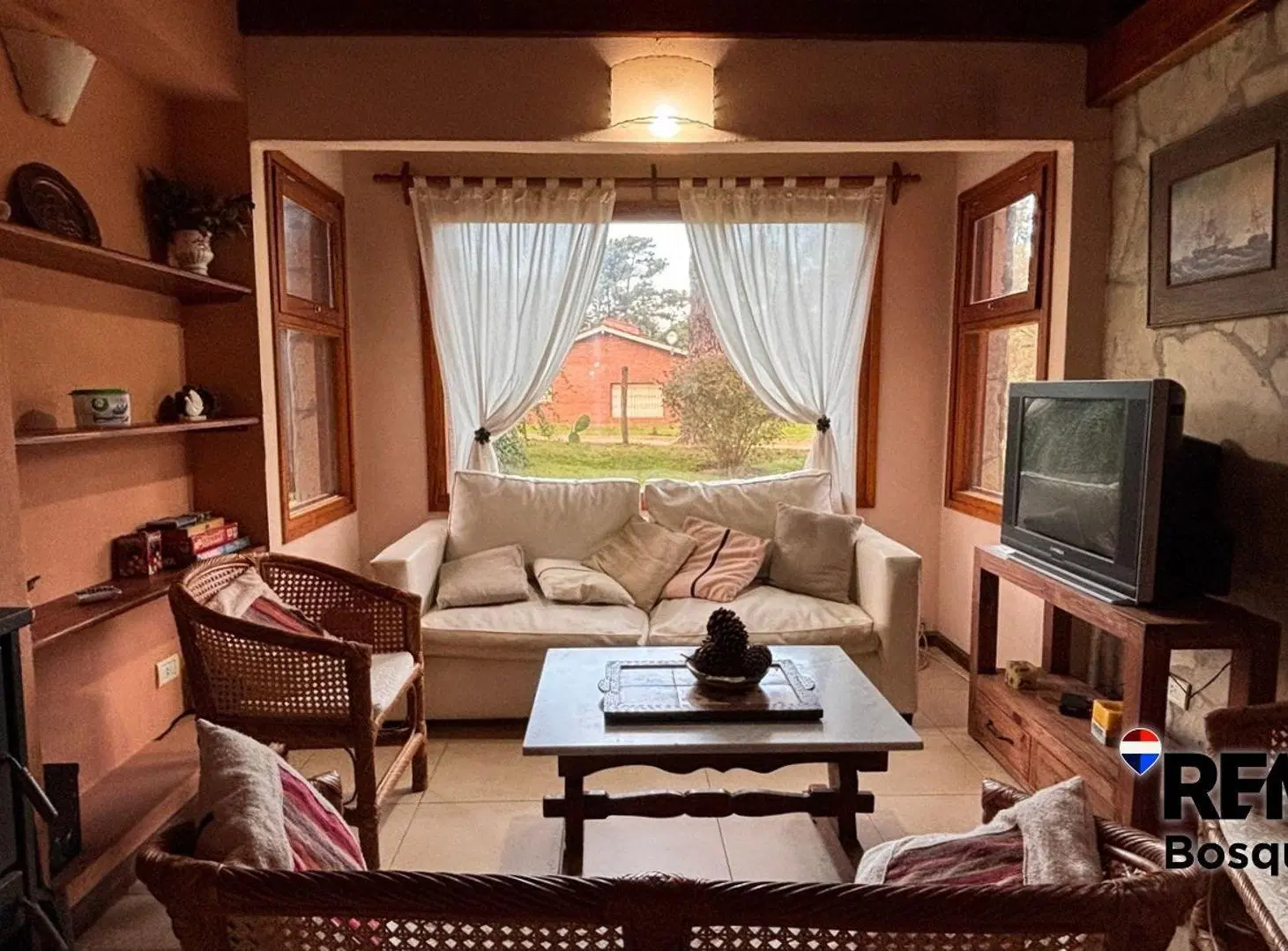 VENTA CASA VALERIA DEL MAR 4 AMBIENTES 3