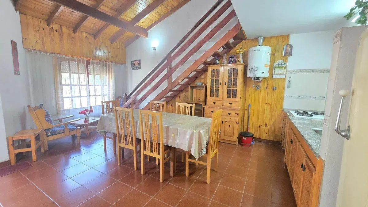 CASA VENTA EN SANTA TERESITA CON LOTE 3