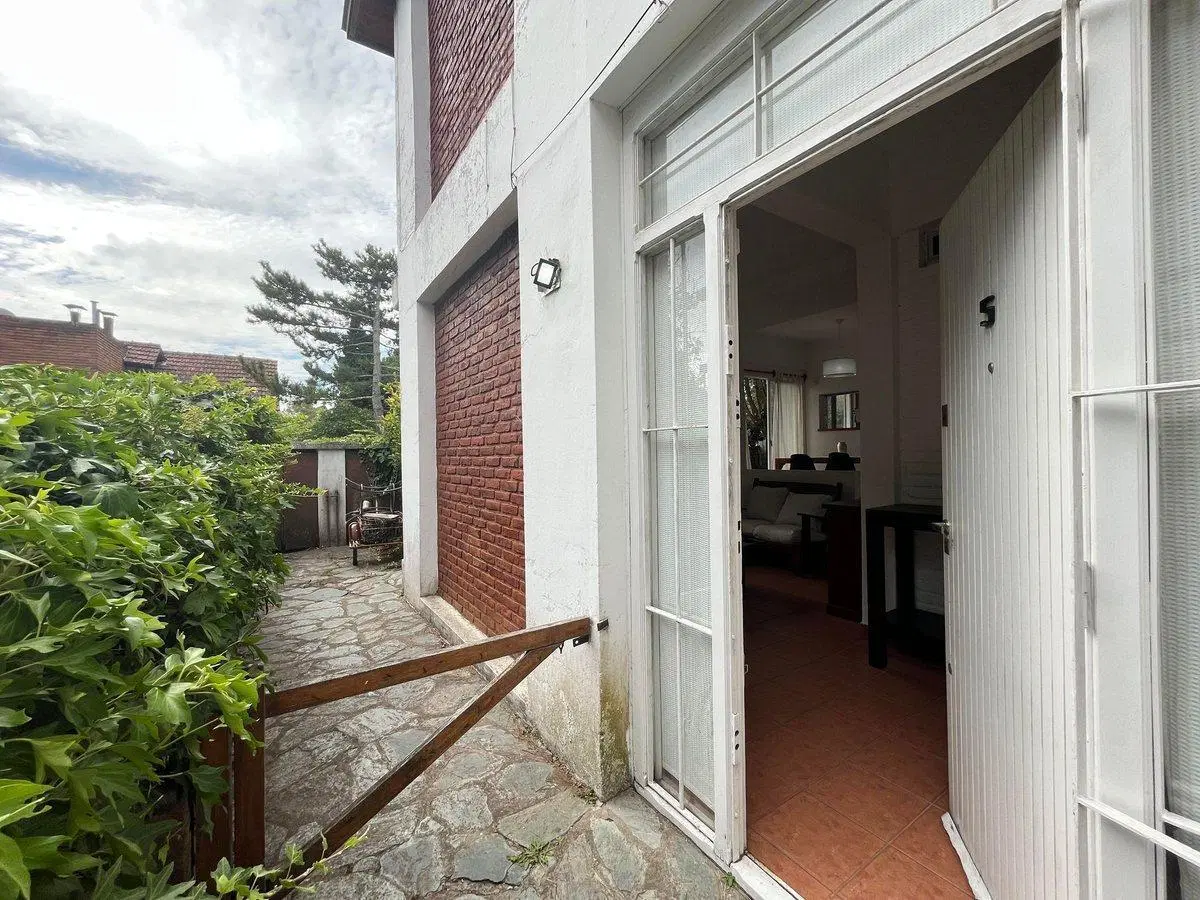 VENTA DE DUPLEX EN PINAMAR CON GAS NATURAL Y PATIO 8