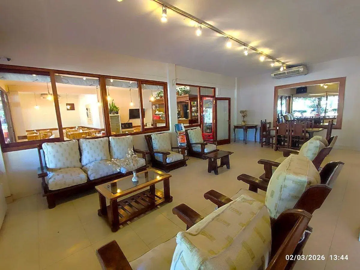 VENTA Pinamar Hotel 3 estrellas centro sobre Bunge 3