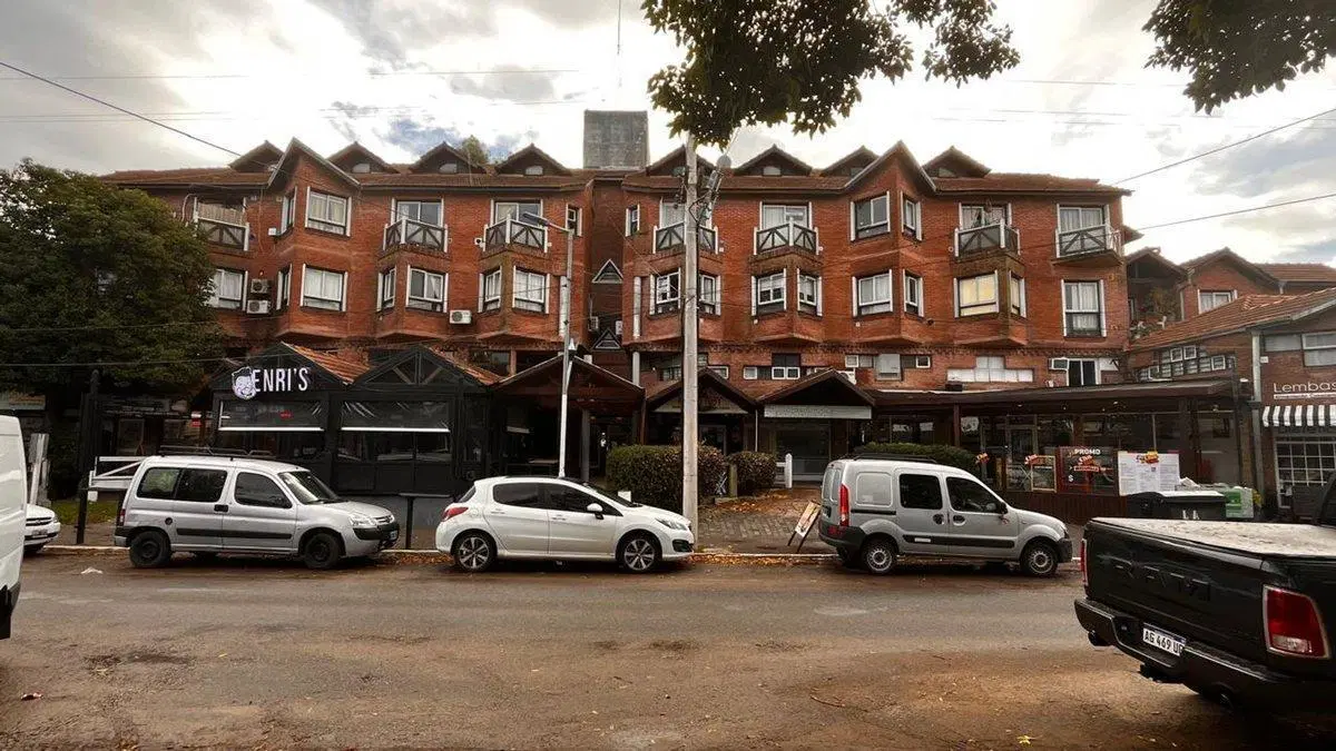 VENTA DE DEPARTAMENTO EN PINAMAR CON COCHERA 2