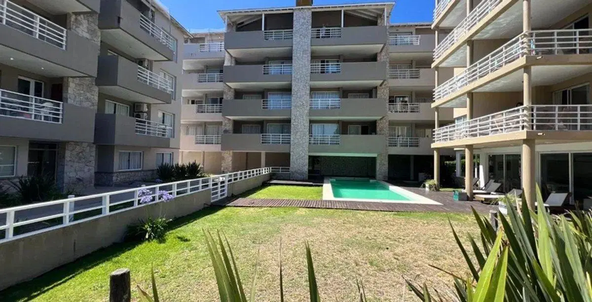 DEPARTAMENTO VENTA PINAMAR 2 AMB PISCINA COCHERA 2