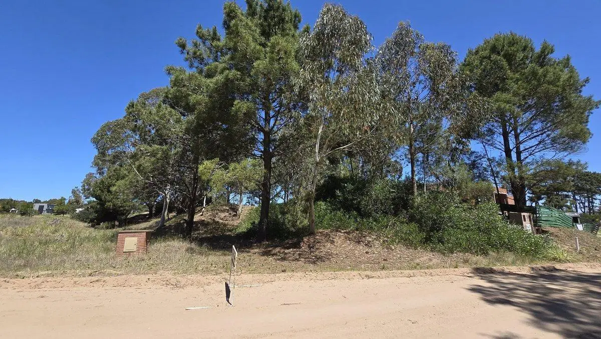 LOTE VENTA ECUESTRE COSTA ESMERALDA VISTA AL CAMPO 2