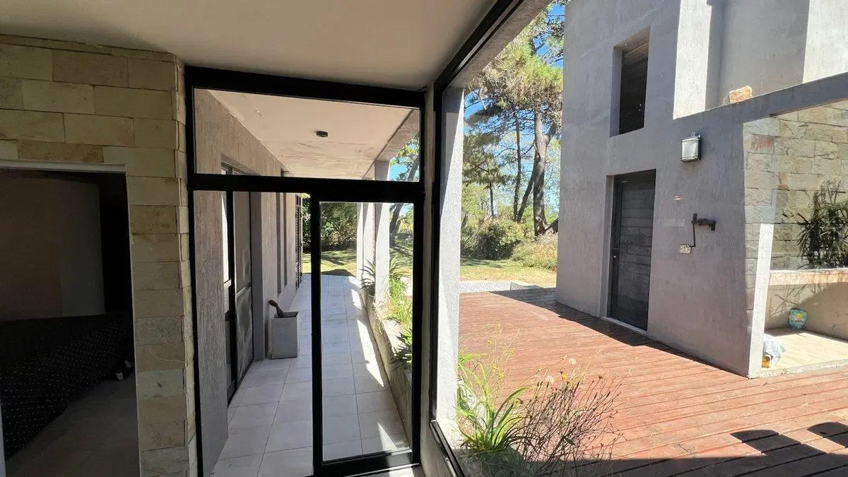 venta casa 3 amb con Hidromasaje Costa del Este 2