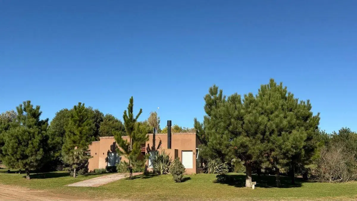 Venta Casa 4 ambientes en Res.l  Costa Esmeralda 4