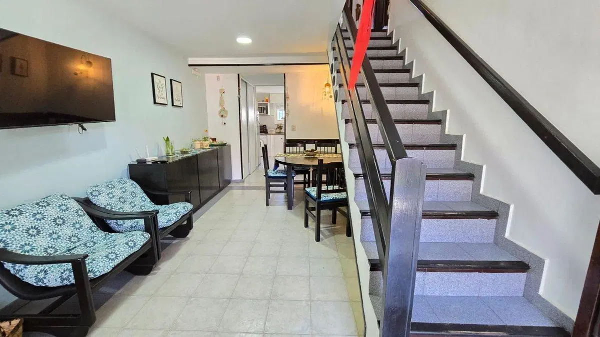 CASA VENTA EN LA LUCILA CON GARAGE 3