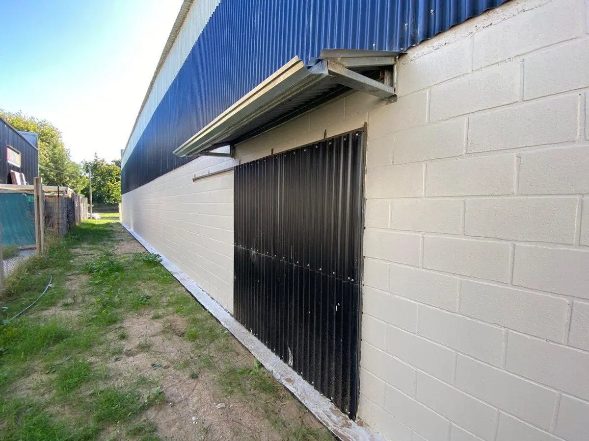 VENTA GALPON ZONA INDUSTRIAL OSTENDE 8