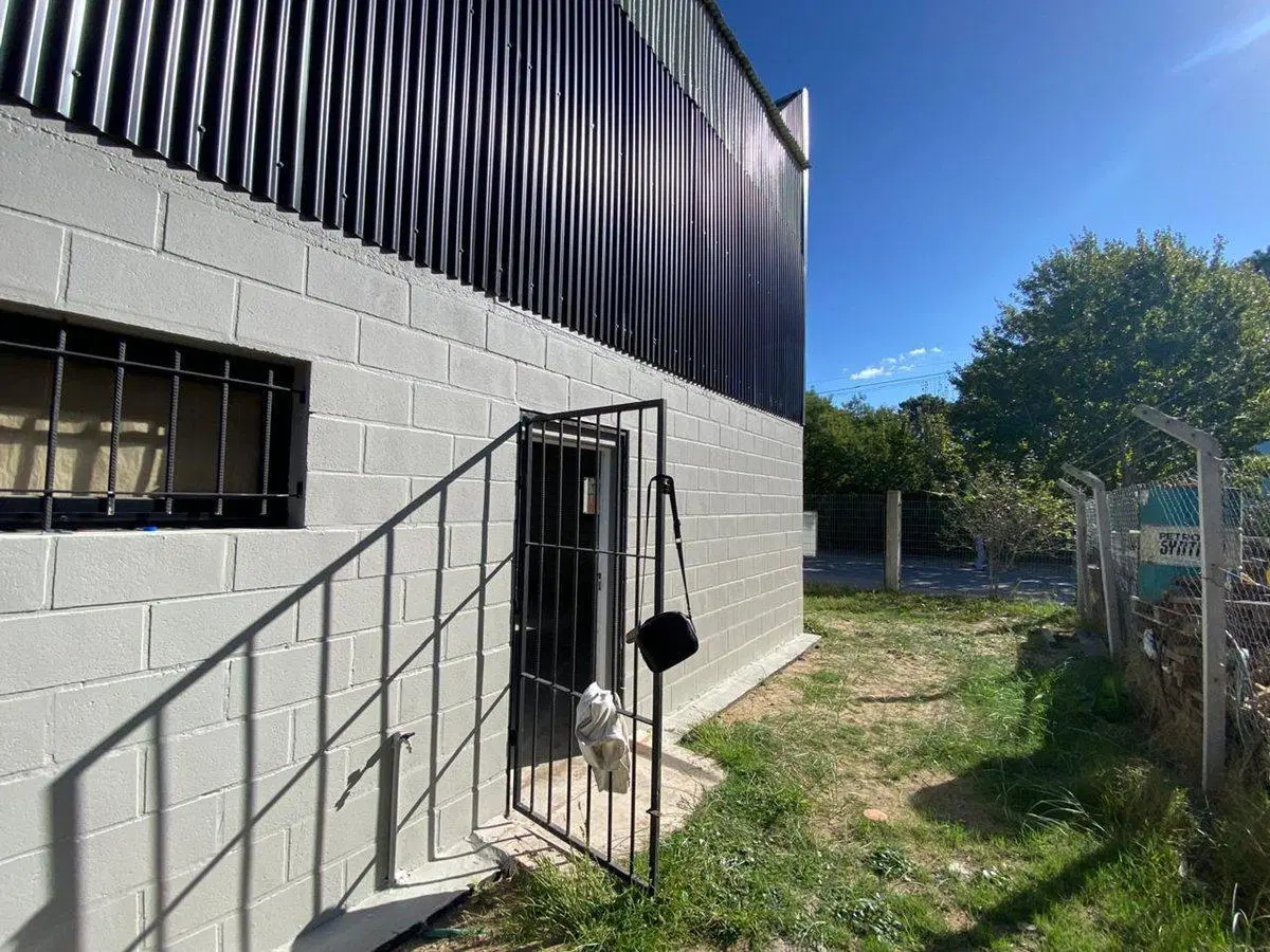 VENTA GALPON ZONA INDUSTRIAL OSTENDE 2