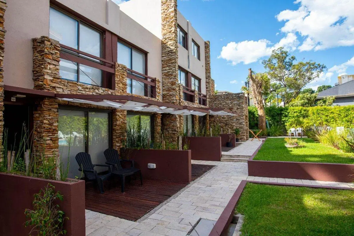 VENTA DEPARTAMENTO  3 AMBIENTES PINAMAR 4
