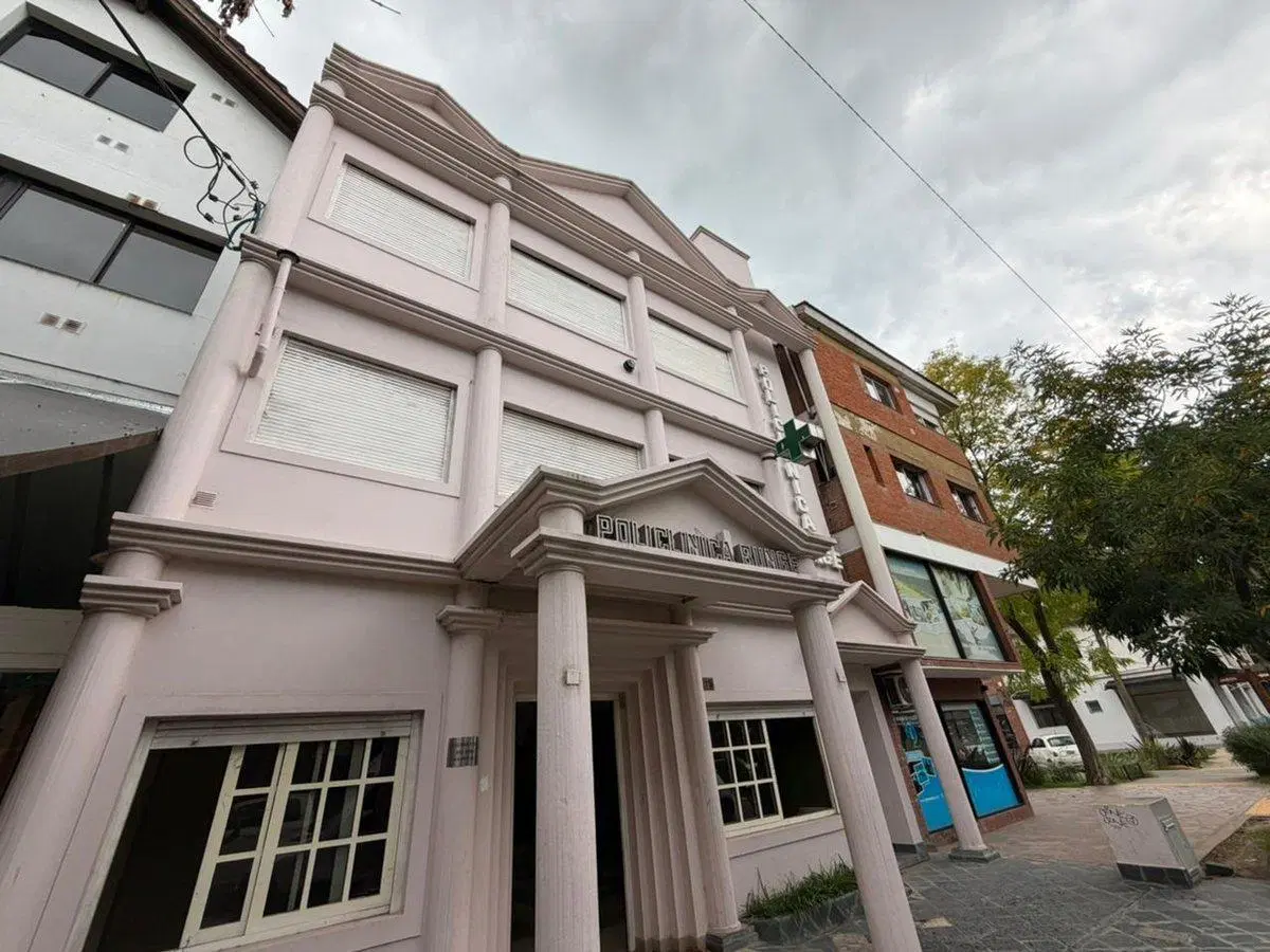 VENTA LOCAL COMERCIAL EN PINAMAR 3