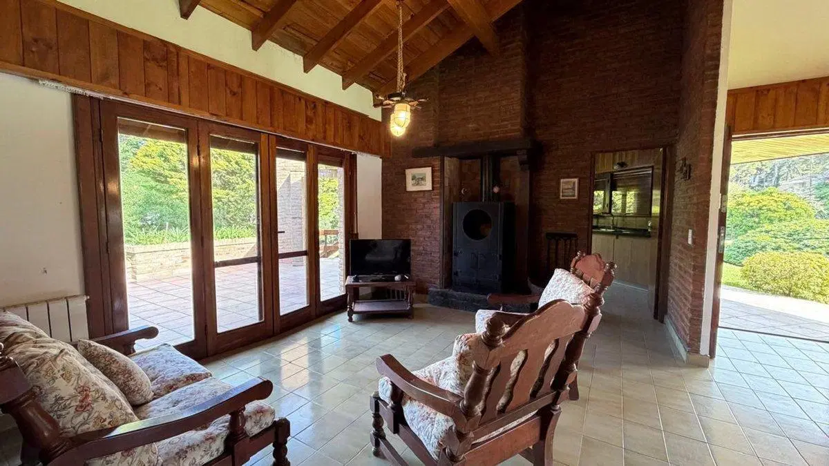 CHALET VENTA PINAMAR A METROS DE LA PLAYA 2