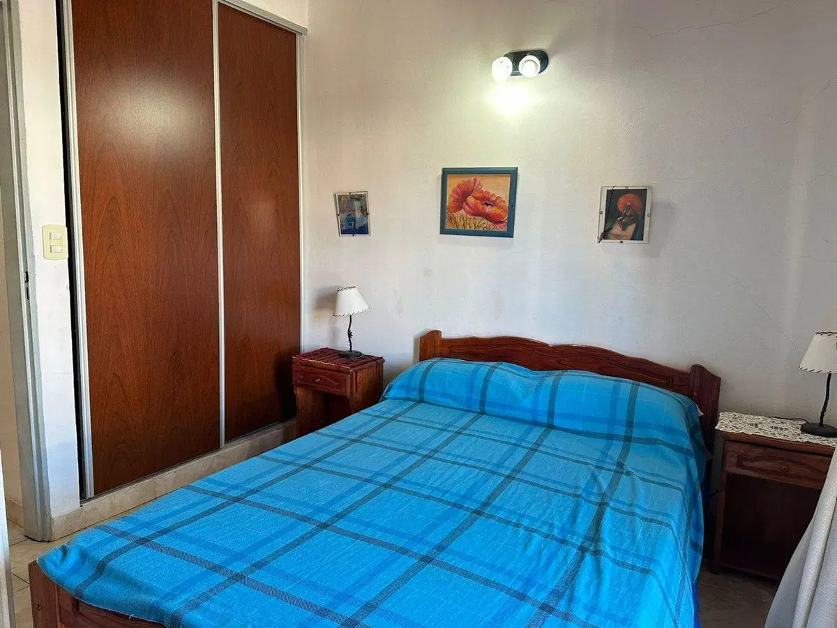 CASA Tríplex con GAS NATURAL EN VENTA MAR DEL TUYÚ 4