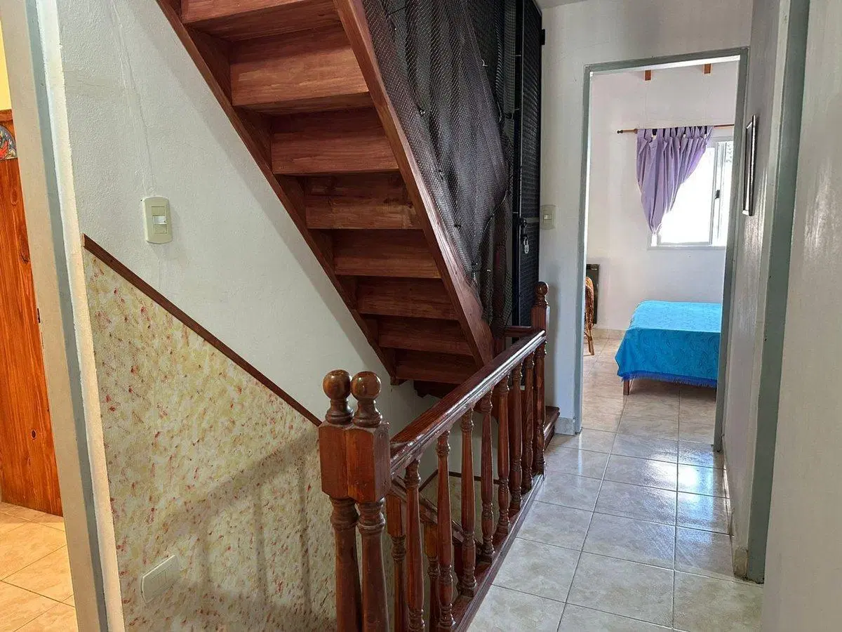 CASA Tríplex con GAS NATURAL EN VENTA MAR DEL TUYÚ 8