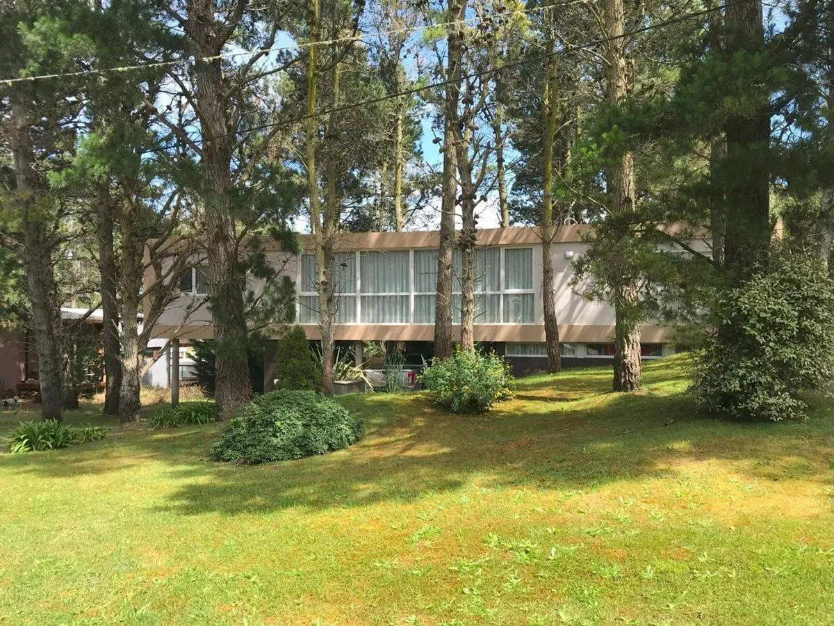 CASA EN VENTA EN PLENO BOSQUE MAR DE LAS PAMPAS 5