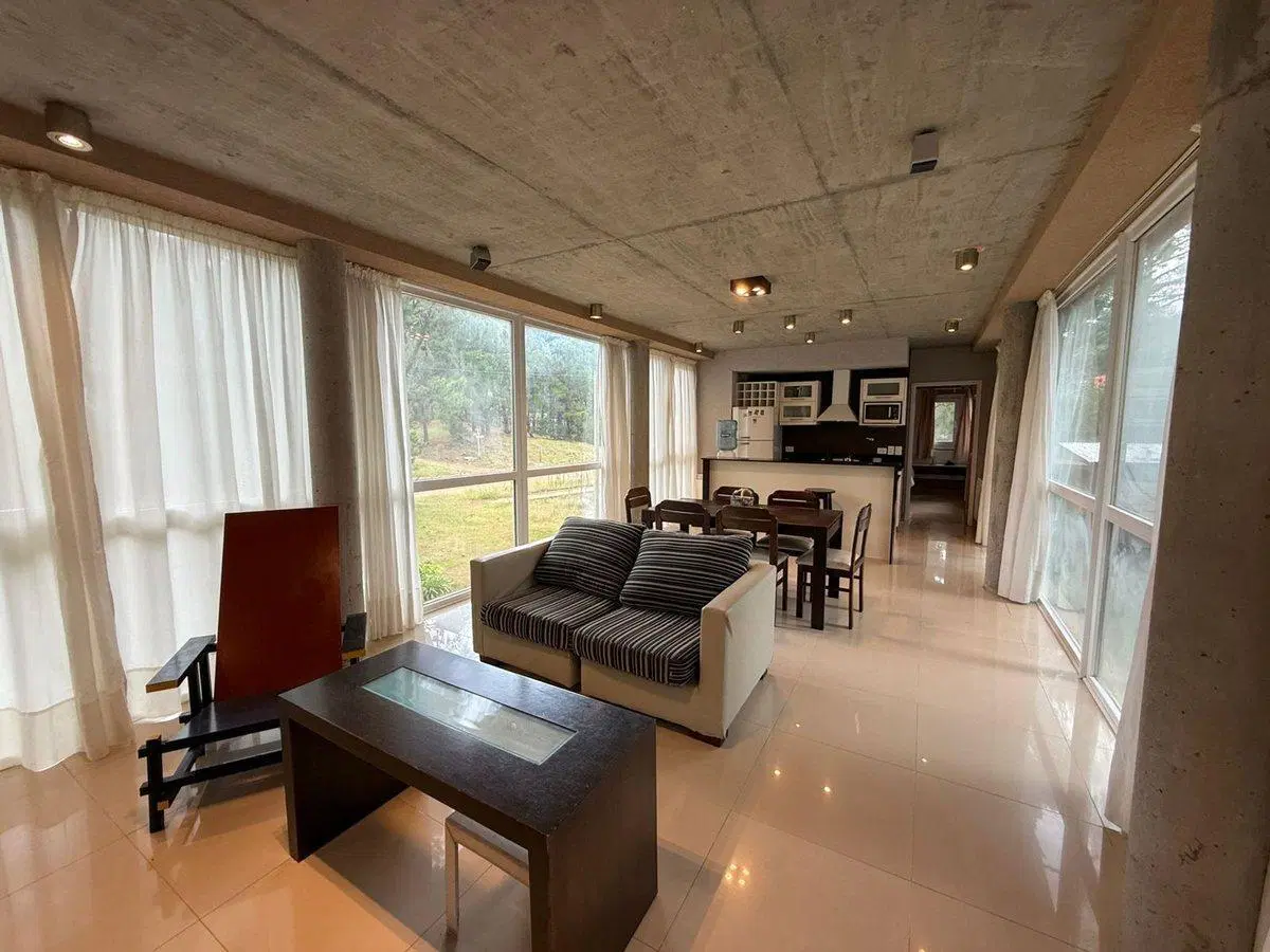 CASA EN VENTA EN PLENO BOSQUE MAR DE LAS PAMPAS 3