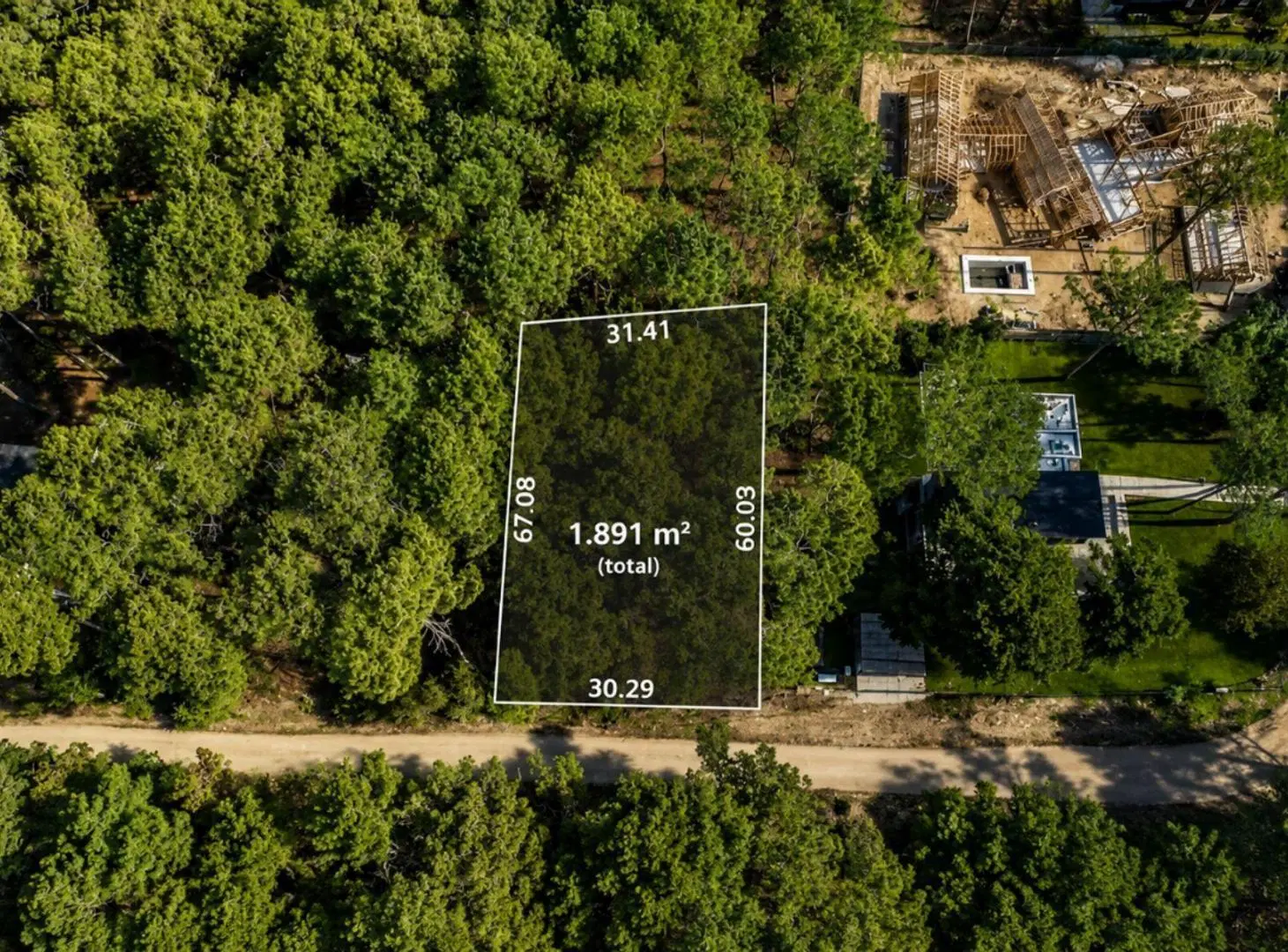 VENTA LOTE EN CARILO 1800 M2 DE BOSQUE 2