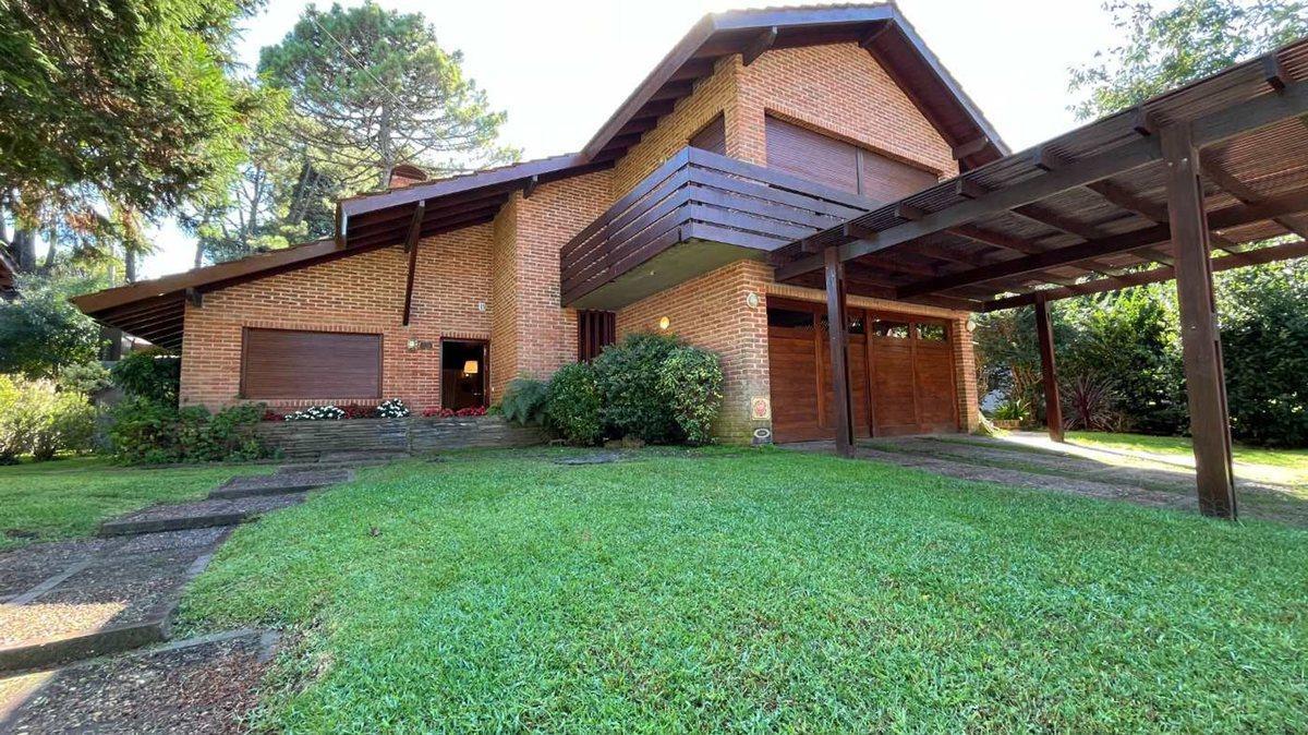 CASA VENTA PINAMAR BARRIO B5 6 AMB GAS GARAGE
