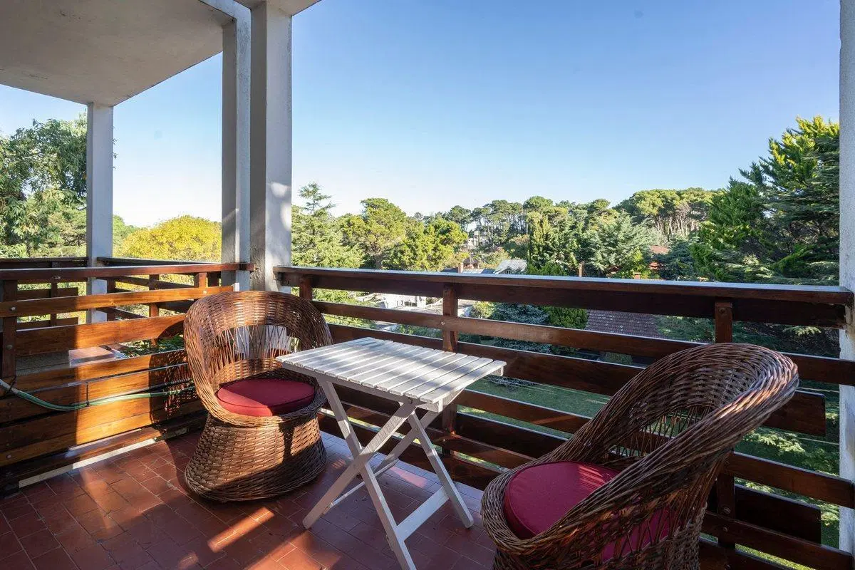 Venta departamento 3 ambientes Edificio Barthos 5