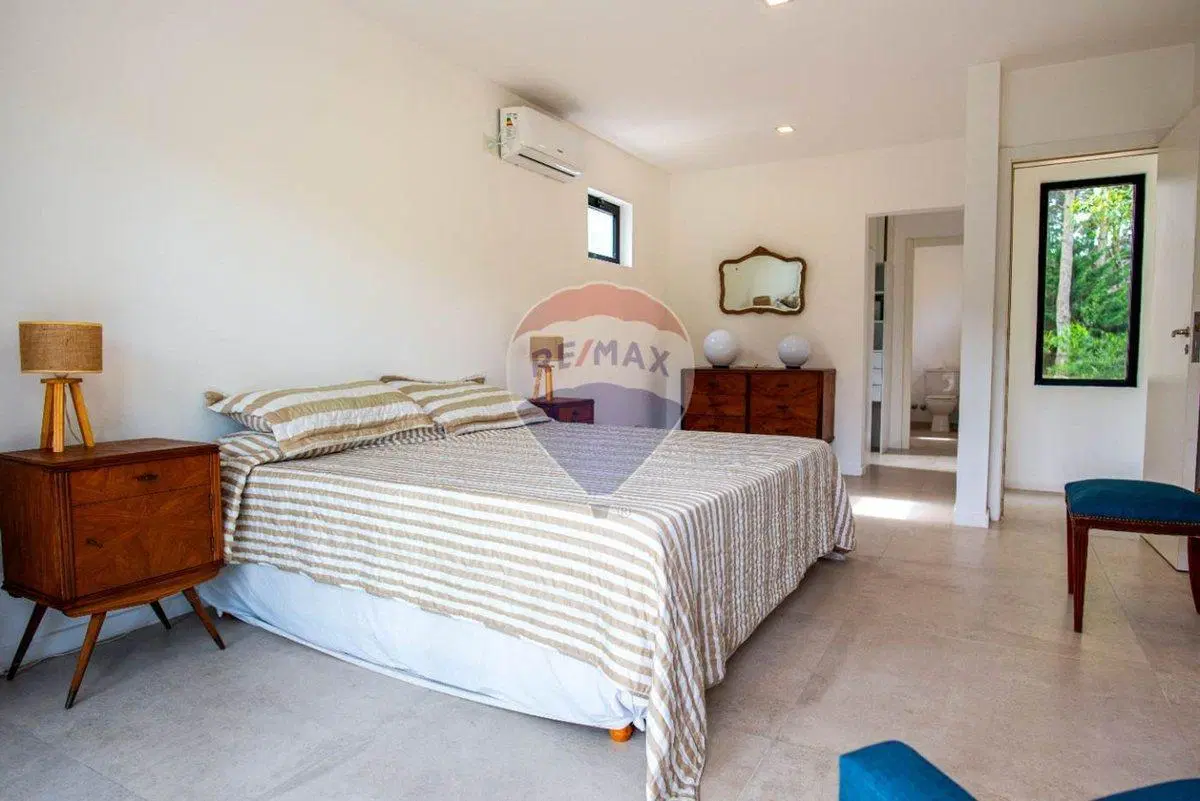Venta casa Pinamar Isla de golf 8