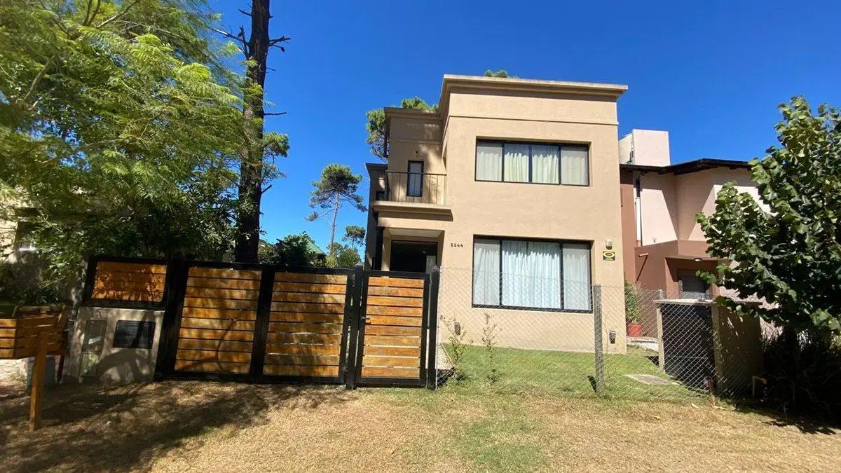 CASA VENTA 4 AMBIENTES PINAMAR 4