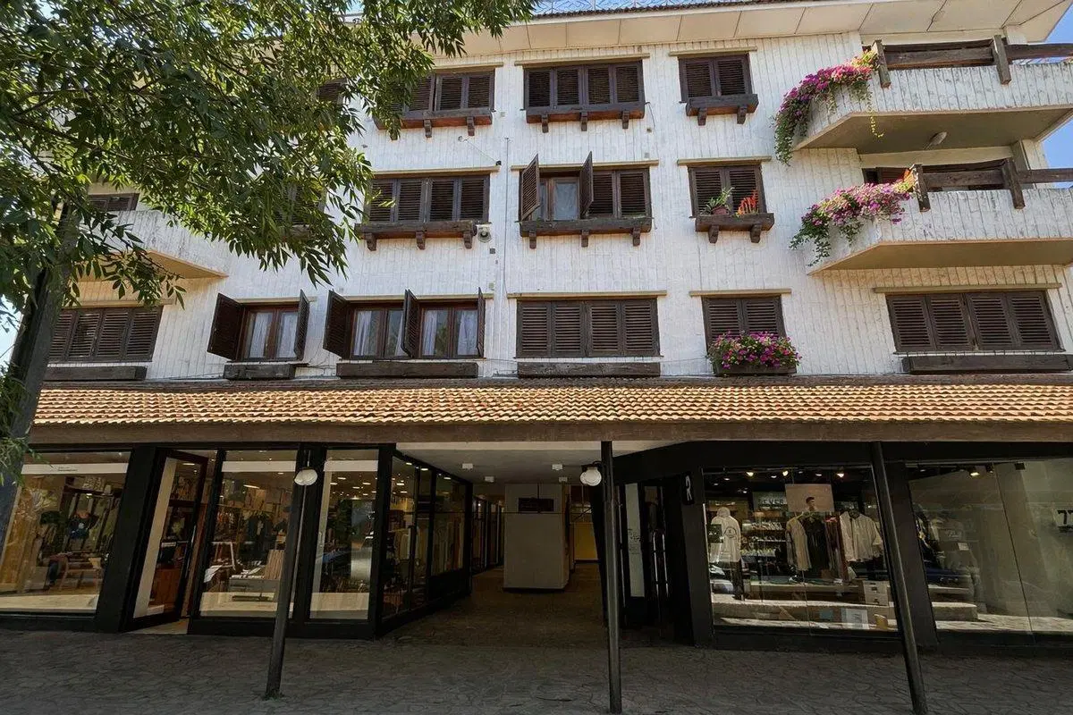 DEPARTAMENTO VENTA PINAMAR FRENTE CENTRO COMERCIAL 5