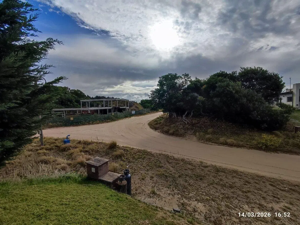 LOTE VENTA COSTA ESMERALDA SENDEROS IV 900 MTS2 4