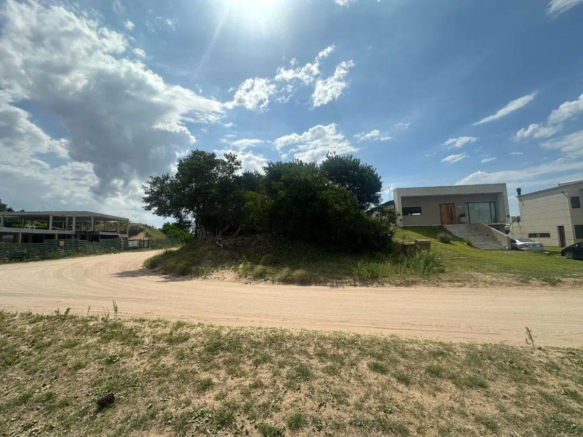 LOTE VENTA COSTA ESMERALDA SENDEROS IV 900 MTS2 3