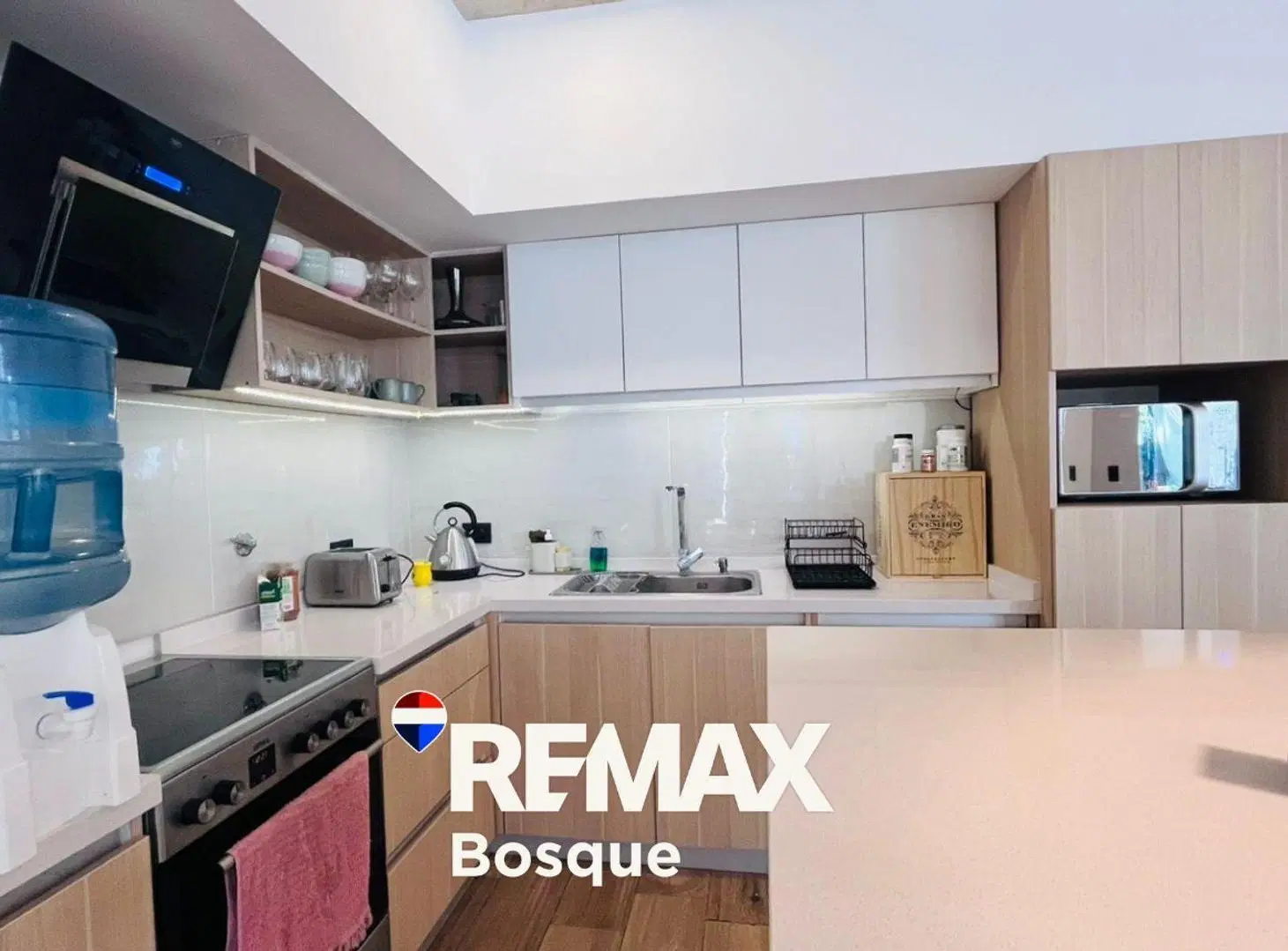 VENTA CASA VILLA ROBLES HORMIGON VISTO 2