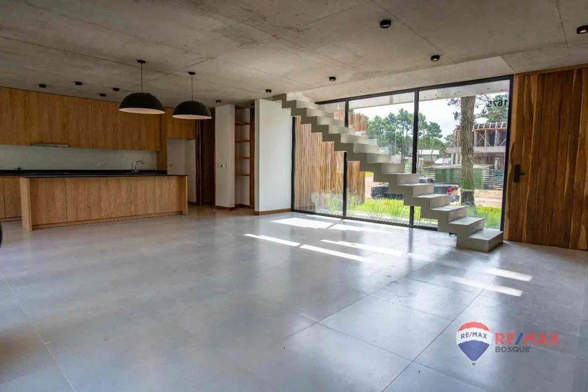 CASA VENTA PINAMAR BARRIO PIONEROS 4 AMBIENTES 5