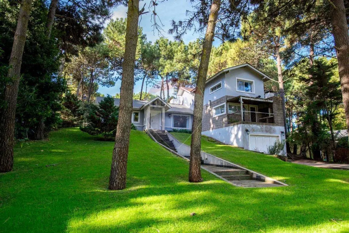 CASA VENTA CINCO AMBIENTES PINAMAR BARRIO TRIDENTE 2