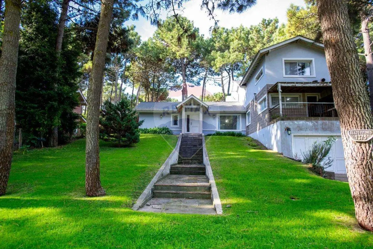 CASA VENTA CINCO AMBIENTES PINAMAR BARRIO TRIDENTE 3