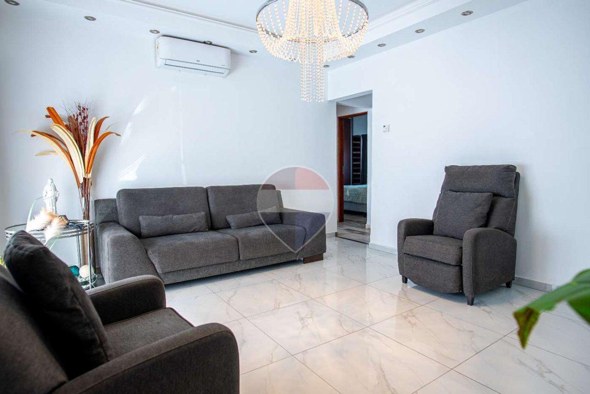 Foto de Casa en Venta 5 ambientes Pinamar Pscina y jardín, imagen 5