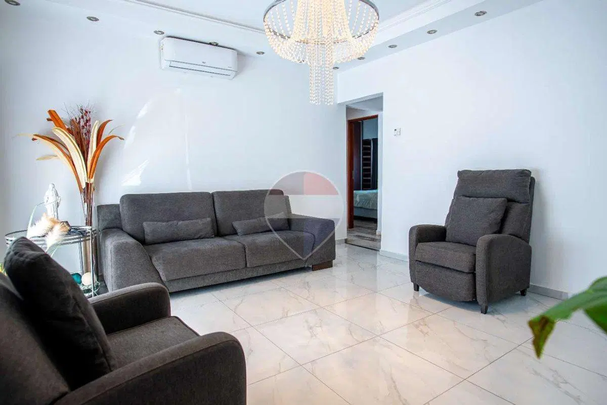 Casa en Venta  5 ambientes Pinamar Pscina y jardín 5