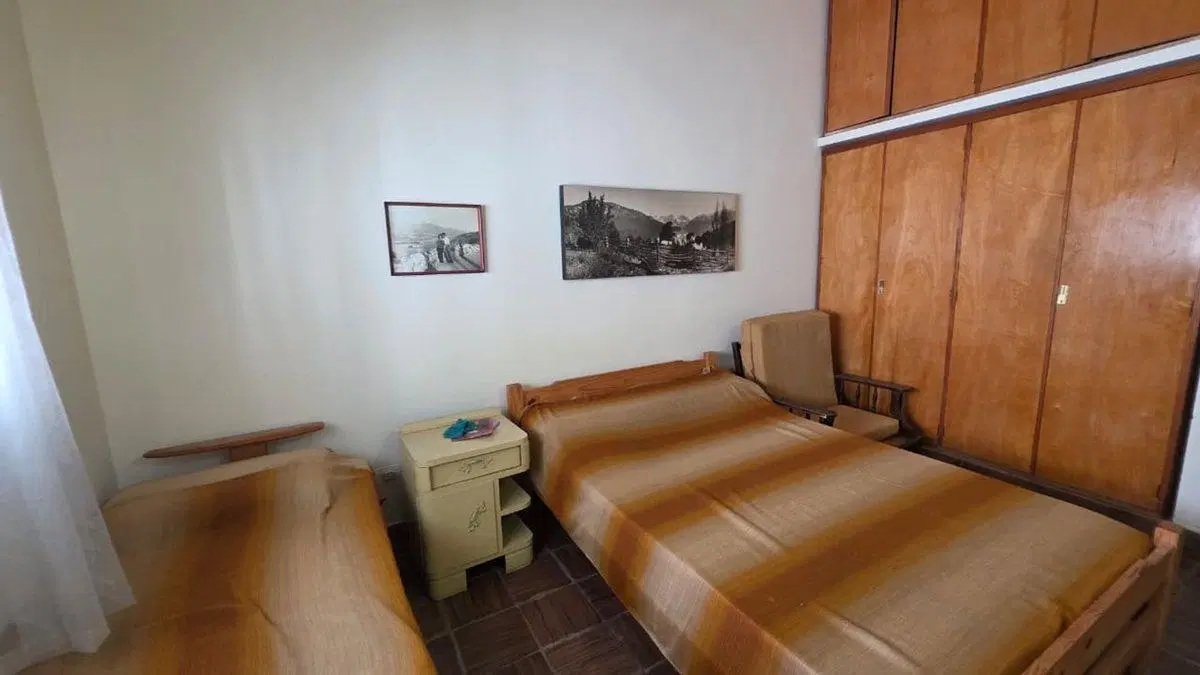 CASA EN ALQUILER ANUAL 3 AMBIENTES SANTA TERESITA 2