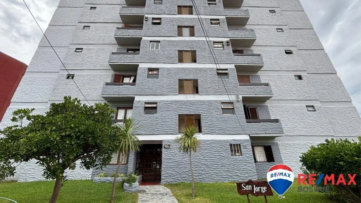 Venta departamento 2 ambientes con ascensor Gesell 5