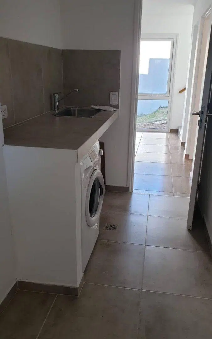 CASA 5 AMBIENTES A LA VENTA EN COSTA ESMERALDA 4