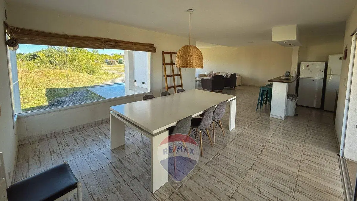 Venta Casa Costa Esmeralda con Piscina 3
