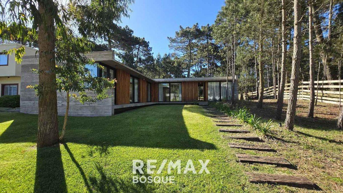 Casa venta ÁLAMOS Pinamar estilo moderno